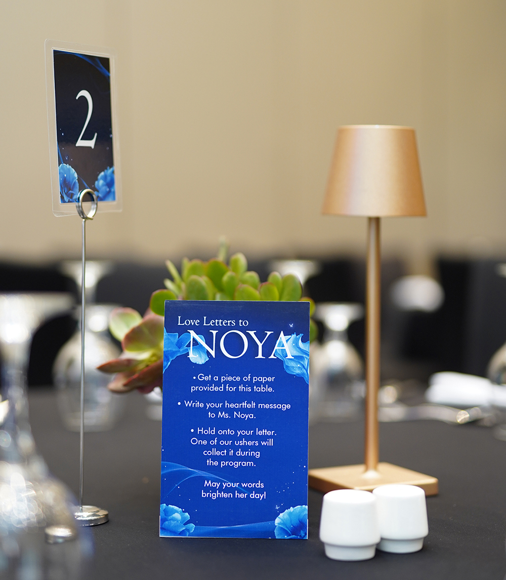 carelons-sendoff-table-mats